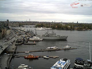 Webbkamera - Militärfartyg i strömmen, väder